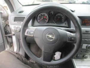 Used Left airbag (steering wheel) Opel Astra H (L48) 1.9 CDTi 100 Price € 50,00 Margin scheme offered by Boekholt autodemontage B.V