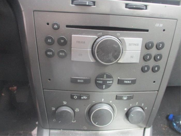 Panel sterowania nagrzewnicy z Opel Astra H (L48) 1.9 CDTi 100 2006