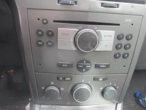 Used Heater control panel Opel Astra H (L48) 1.9 CDTi 100 Price € 50,00 Margin scheme offered by Boekholt autodemontage B.V