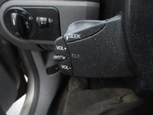 Gebrauchte Radiobedienung Lenkrad Ford Fusion 1.4 16V Preis auf Anfrage angeboten von Boekholt autodemontage B.V