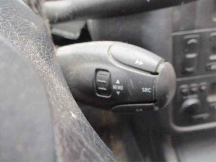 PEUGEOT 206 COMMANDE Commodo Autoradio Ref 96373745Zl EUR 27,00