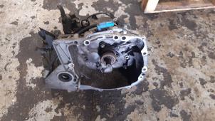 Used Gearbox Renault Clio III (BR/CR) 1.2 16V 75 Price € 229,90 Inclusive VAT offered by Boekholt autodemontage B.V