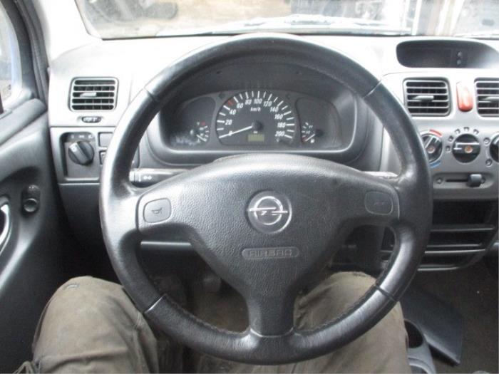 Airbag gauche (volant) d'un Opel Agila (A) 1.2 16V 2004