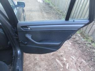 Used Rear door trim 4-door, right BMW 3 serie Touring (E46/3) 318i Price on request offered by Boekholt autodemontage B.V