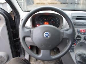 Usagé Airbag gauche (volant) Fiat Panda (169) 1.2 Fire Prix € 50,00 Règlement à la marge proposé par Boekholt autodemontage B.V