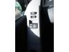Przelacznik elektrycznej szyby z Toyota Yaris II (P9), 2005 / 2014 1.3 16V VVT-i, Hatchback, Benzyna, 1.298cc, 64kW (87pk), FWD, 2SZFE, 2005-08 / 2010-11, SCP90 2006