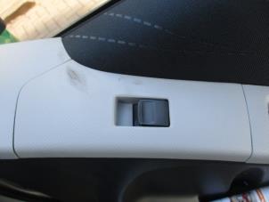 Used Electric window switch Toyota Yaris II (P9) 1.3 16V VVT-i Price € 22,00 Margin scheme offered by Boekholt autodemontage B.V
