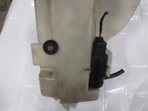 Used Front windscreen washer reservoir BMW 3 serie Compact (E46/5) 316ti 16V Price € 20,00 Margin scheme offered by Boekholt autodemontage B.V