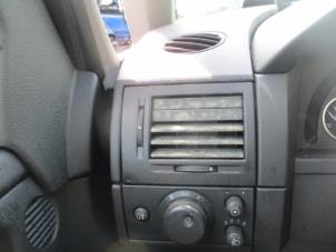 Begagnade Dimmer, förarkabin Opel Meriva 1.6 16V Pris € 40,00 Marginaltabell erbjuds av Boekholt autodemontage B.V