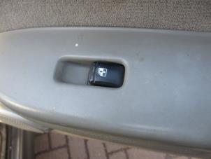 Used Electric window switch Ssang Yong Musso 2.9TD Price € 15,00 Margin scheme offered by Boekholt autodemontage B.V