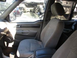 Used Seat, right Ssang Yong Musso 2.9TD Price on request offered by Boekholt autodemontage B.V