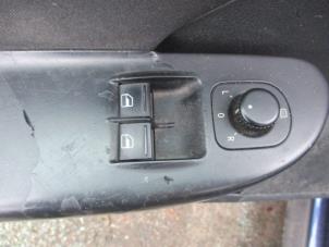 Usados Interruptor de ventanilla eléctrica Volkswagen Passat Variant (3C5) 2.0 TDI 140 Precio € 20,00 Norma de margen ofrecido por Boekholt autodemontage B.V