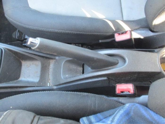 Mecanismo de freno de mano de un Seat Ibiza IV (6J5) 1.2 TDI Ecomotive 2012