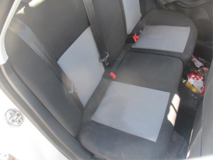 Banquette arrière d'un Seat Ibiza IV (6J5) 1.2 TDI Ecomotive 2012