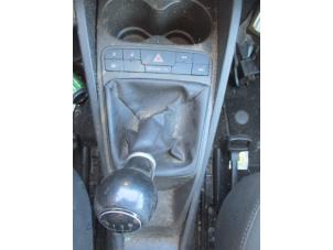 Usados Soporte de tazas Seat Ibiza IV (6J5) 1.2 TDI Ecomotive Precio de solicitud ofrecido por Boekholt autodemontage B.V
