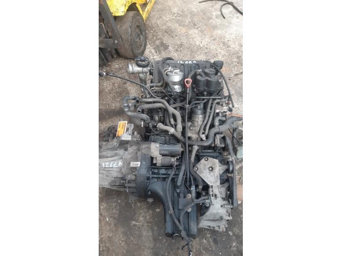 Gebrauchte Motor Mercedes Vaneo (W414) 1.7 CDI 16V Preis auf Anfrage angeboten von Boekholt autodemontage B.V