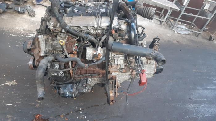 Engine from a Toyota Corolla Wagon (E12) 2.0 D-4D 16V 90 2002
