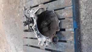 Used Gearbox Volkswagen Polo IV (9N1/2/3) 1.2 12V Price € 151,25 Inclusive VAT offered by Boekholt autodemontage B.V