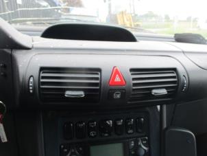 Used Dashboard vent Mercedes Vaneo (W414) 1.7 CDI 16V Price € 40,00 Margin scheme offered by Boekholt autodemontage B.V