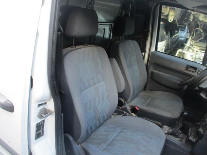 Seat, right from a Ford Transit Connect 1.8 TDCi 90 2008