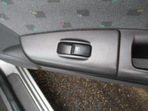 Usados Interruptor de ventanilla eléctrica Hyundai Getz Precio € 15,00 Norma de margen ofrecido por Boekholt autodemontage B.V