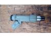 Injector (petrol injection) from a Peugeot 107, 2005 / 2014 1.0 12V, Hatchback, Petrol, 998cc, 50kW (68pk), FWD, 384F; 1KR, 2005-06 / 2014-05, PMCFA; PMCFB; PNCFA; PNCFB 2006