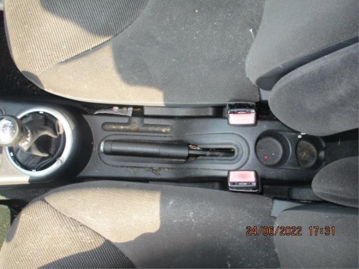 Parking brake mechanism from a Citroën C3 (FC/FL/FT) 1.4 2006