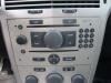 Reproductor de CD y radio de un Opel Astra H GTC (L08) 1.8 16V 2009