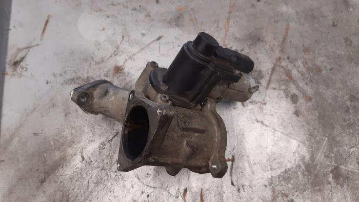 Gebrauchte AGR Ventil Volkswagen Passat Variant (3C5) 2.0 TDI 140 Preis € 25,00 Margenregelung angeboten von Boekholt autodemontage B.V