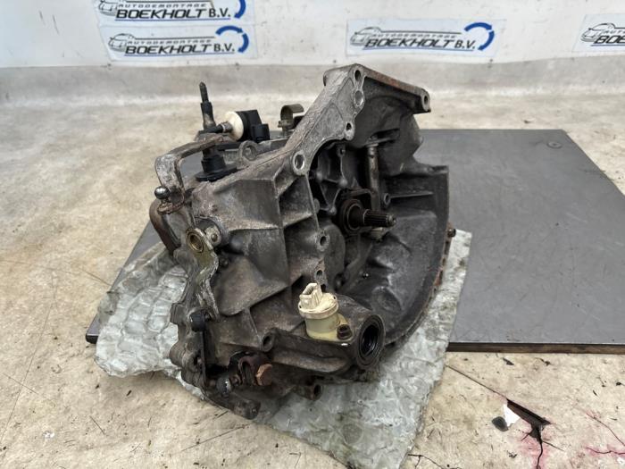 Getriebe van een Peugeot 206 (2A/C/H/J/S)  1999