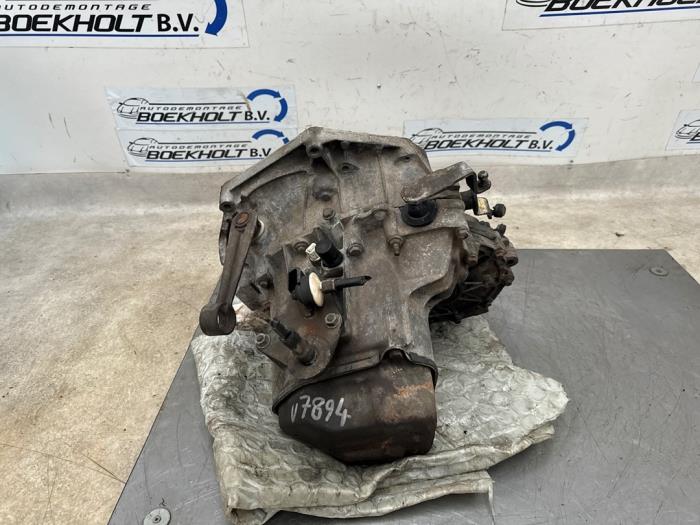 Getriebe van een Peugeot 206 (2A/C/H/J/S)  1999