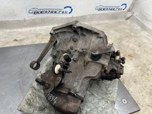Getriebe van een Peugeot 206 (2A/C/H/J/S)  1999