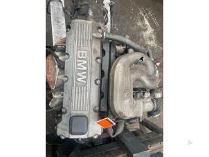Used Fuel injector nozzle BMW 3 serie (E36/4) 316i Price € 15,00 Margin scheme offered by Boekholt autodemontage B.V