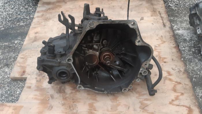 Used Gearbox Chrysler PT Cruiser 2.0 16V Price € 79,00 Margin scheme offered by Boekholt autodemontage B.V