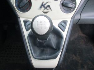 Usagé Levier de vitesse Ford Ka II 1.2 Prix € 75,00 Règlement à la marge proposé par Boekholt autodemontage B.V