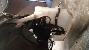 Used Windscreen washer pump Honda Civic (FK/FN) 1.4 i-Dsi Price on request offered by Boekholt autodemontage B.V