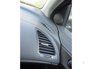 Used Dashboard vent Honda Civic (FK/FN) 1.4 i-Dsi Price € 20,00 Margin scheme offered by Boekholt autodemontage B.V
