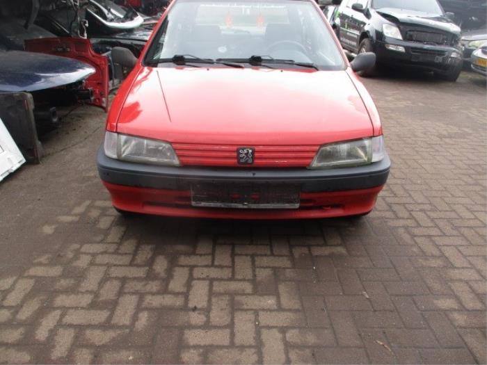 Usagé Boîte de vitesse Peugeot 106 I 1.0i Prix € 119,79 Prix TTC proposé par Boekholt autodemontage B.V