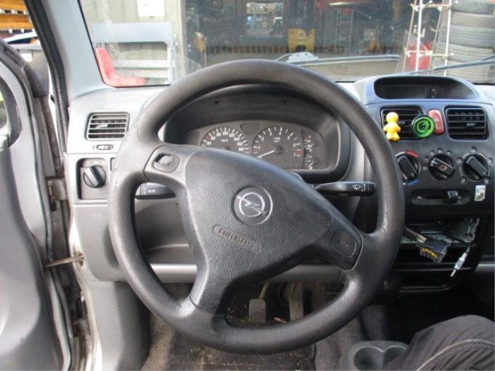 Airbag izquierda (volante) de un Opel Agila (A) 1.2 16V 2001