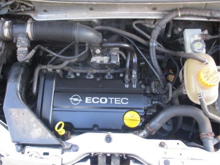 Soporte de motor de un Opel Agila (A) 1.2 16V 2001