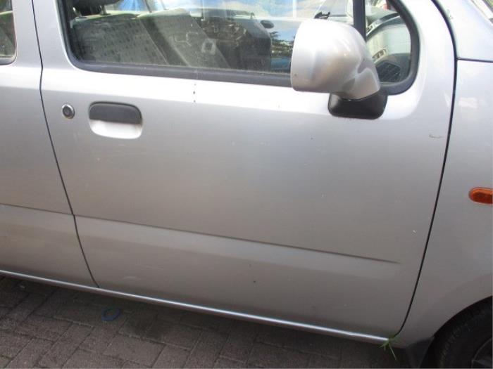 Front door 4-door, right from a Opel Agila (A) 1.2 16V 2001