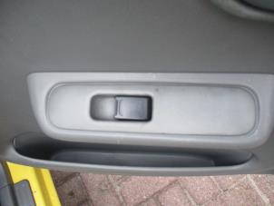 Used Electric window switch Suzuki Alto (RF410) 1.1 16V Price € 25,00 Margin scheme offered by Boekholt autodemontage B.V