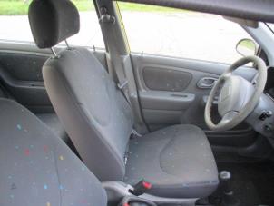 Used Seat, left Suzuki Alto (RF410) 1.1 16V Price € 50,00 Margin scheme offered by Boekholt autodemontage B.V