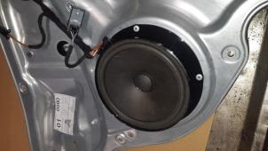 Used Speaker Volkswagen Golf VI Variant (AJ5/1KA) 1.6 Price on request offered by Boekholt autodemontage B.V