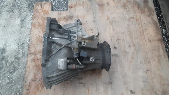 Gearbox from a Ford Fiesta 4 1.3i 1999