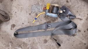 Used Front seatbelt, right Hyundai Getz 1.3i 12V Price on request offered by Boekholt autodemontage B.V