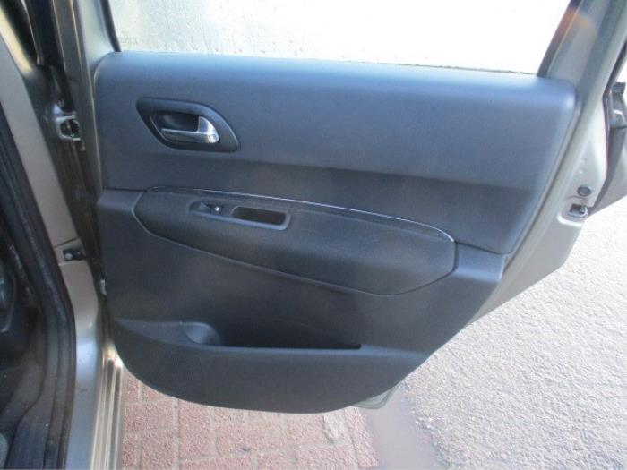 Electric window switch from a Peugeot 3008 I (0U/HU) 1.6 VTI 16V 2009