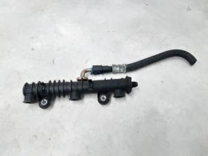 Used Fuel injector nozzle Opel Corsa C (F08/68) 1.0 12V Price € 20,00 Margin scheme offered by Boekholt autodemontage B.V