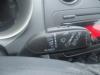 Interruptor combinado columna de dirección de un Seat Ibiza IV (6J5) 1.2 TDI Ecomotive 2011