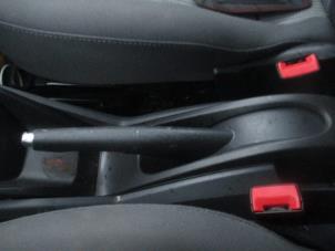 Używane Mechanizm hamulca recznego Seat Ibiza IV (6J5) 1.2 TDI Ecomotive Cena € 65,00 Procedura marży oferowane przez Boekholt autodemontage B.V